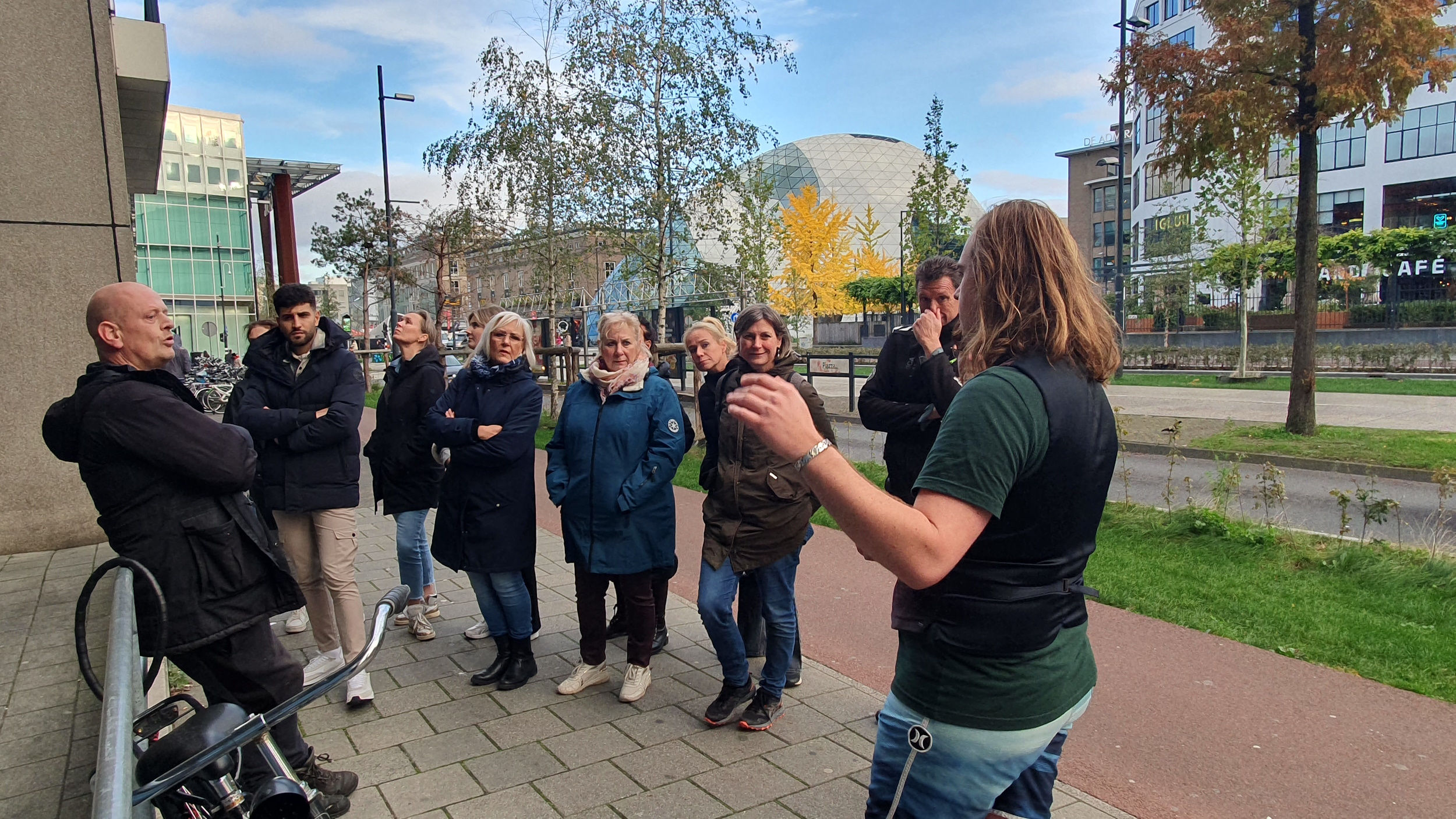 Streettour door Ervaring die Staat voorEindhoven Airport